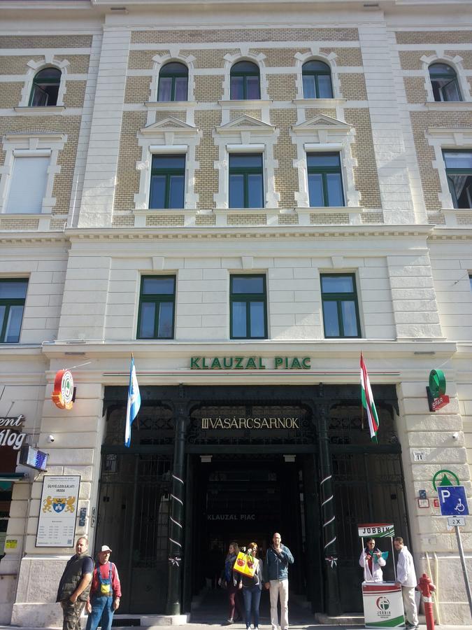 Market Square Apartment Budapest Bagian luar foto